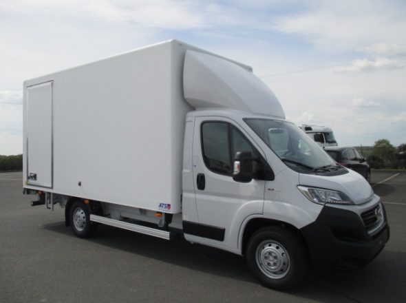 Ducato cellule SOLIGHT de 4795mm porte latérale hayon, charge utile de 993kg